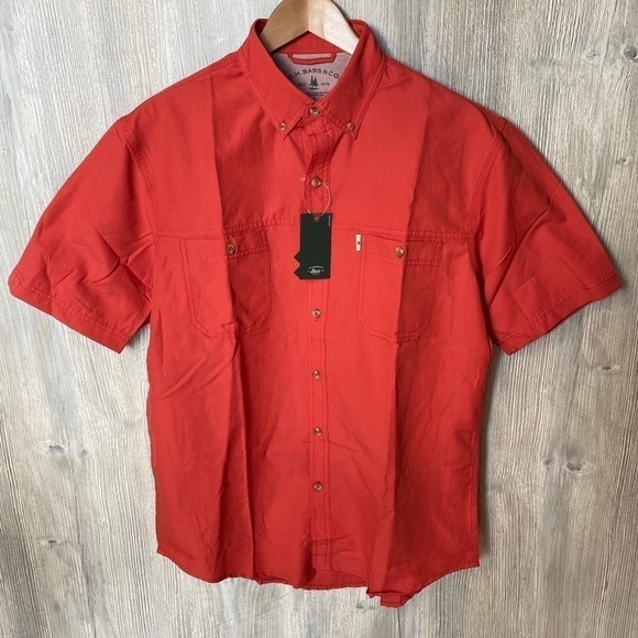 NWT G.H.Bass bluewater bay cranberry button up short sleeve shirt size medium. - Picture 1 of 5